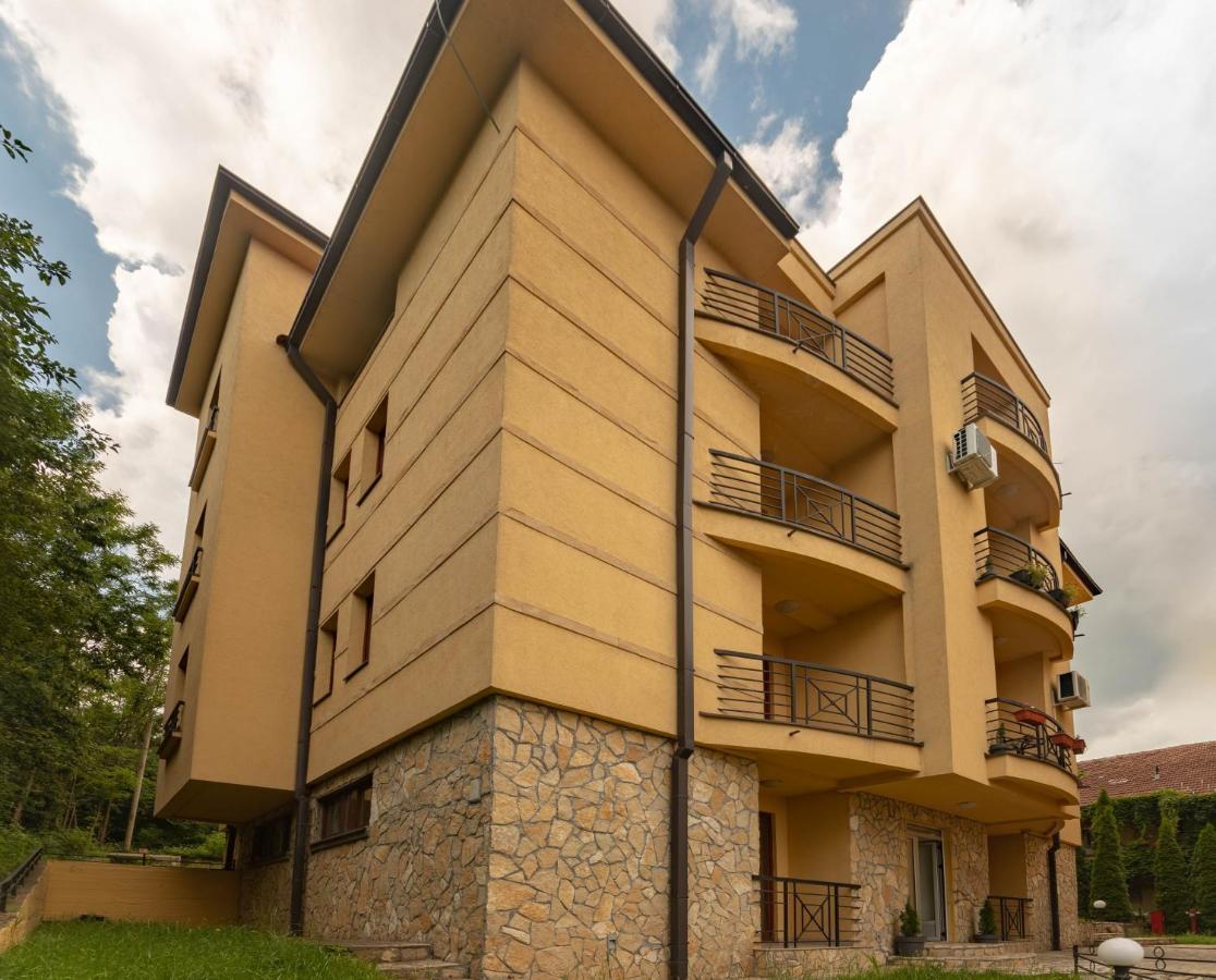 Apartman Modena Lux Vrnjačka Banja Dış mekan fotoğraf