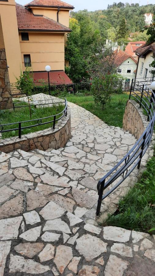 Apartman Modena Lux Vrnjačka Banja Dış mekan fotoğraf